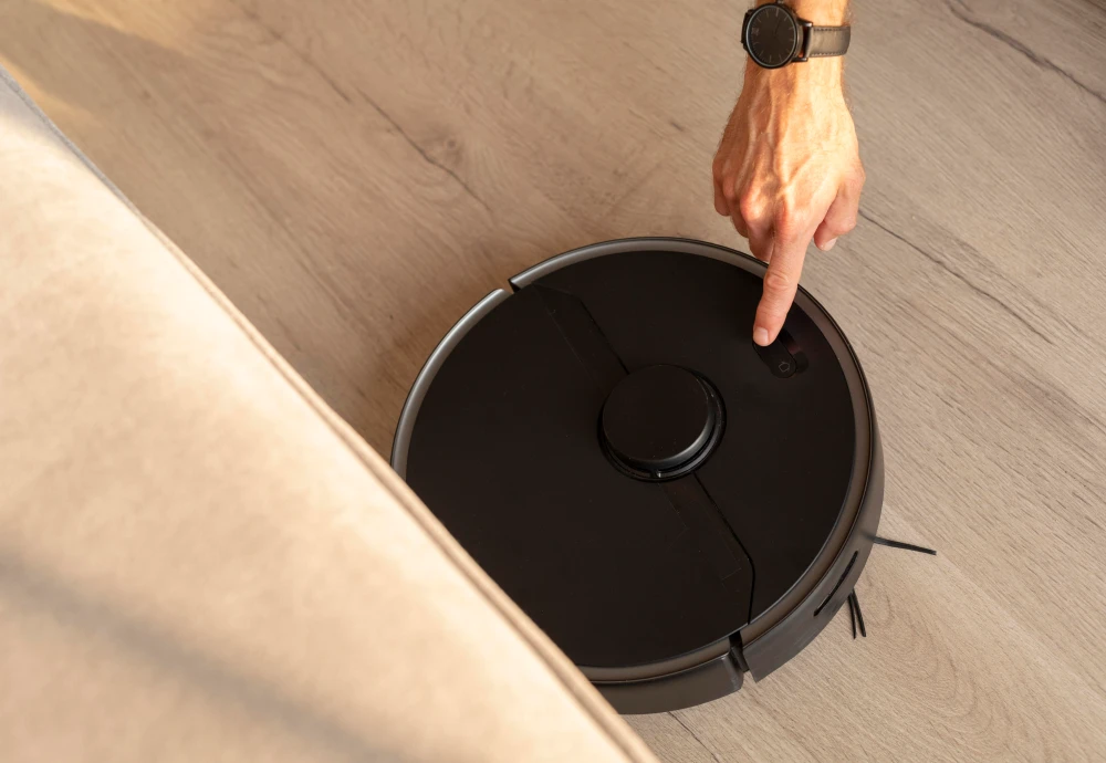robot vacuum cleaner hardwood floor
